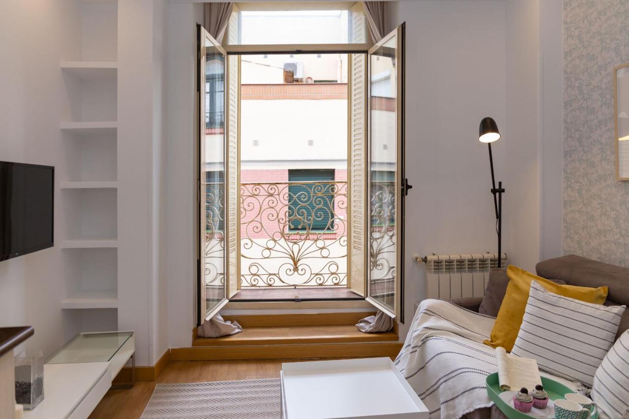 Apartamentos Gran Via, Madrid
